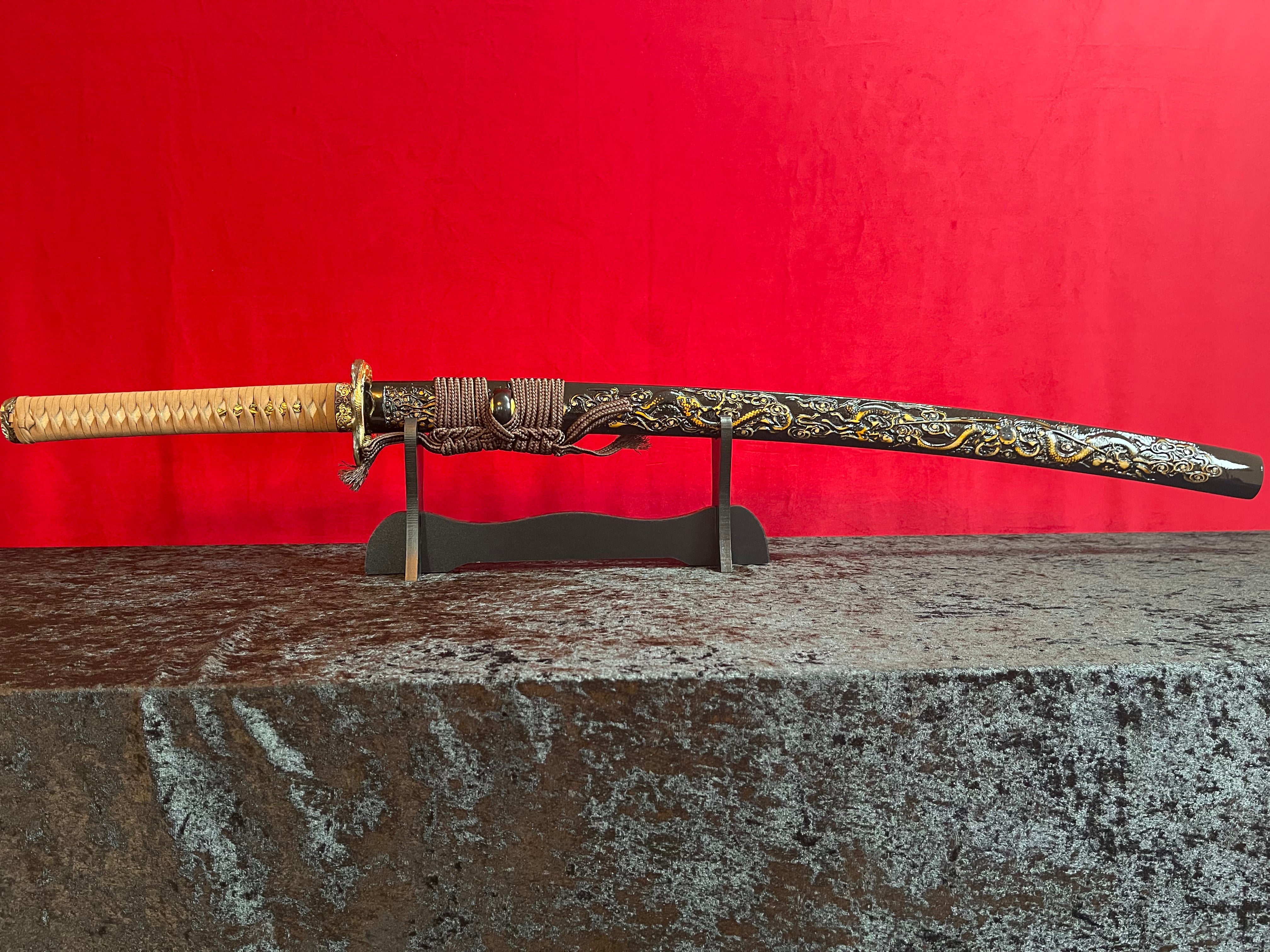 Black Octopus Katana - Handgjort Samurajsvärd i T10-stål