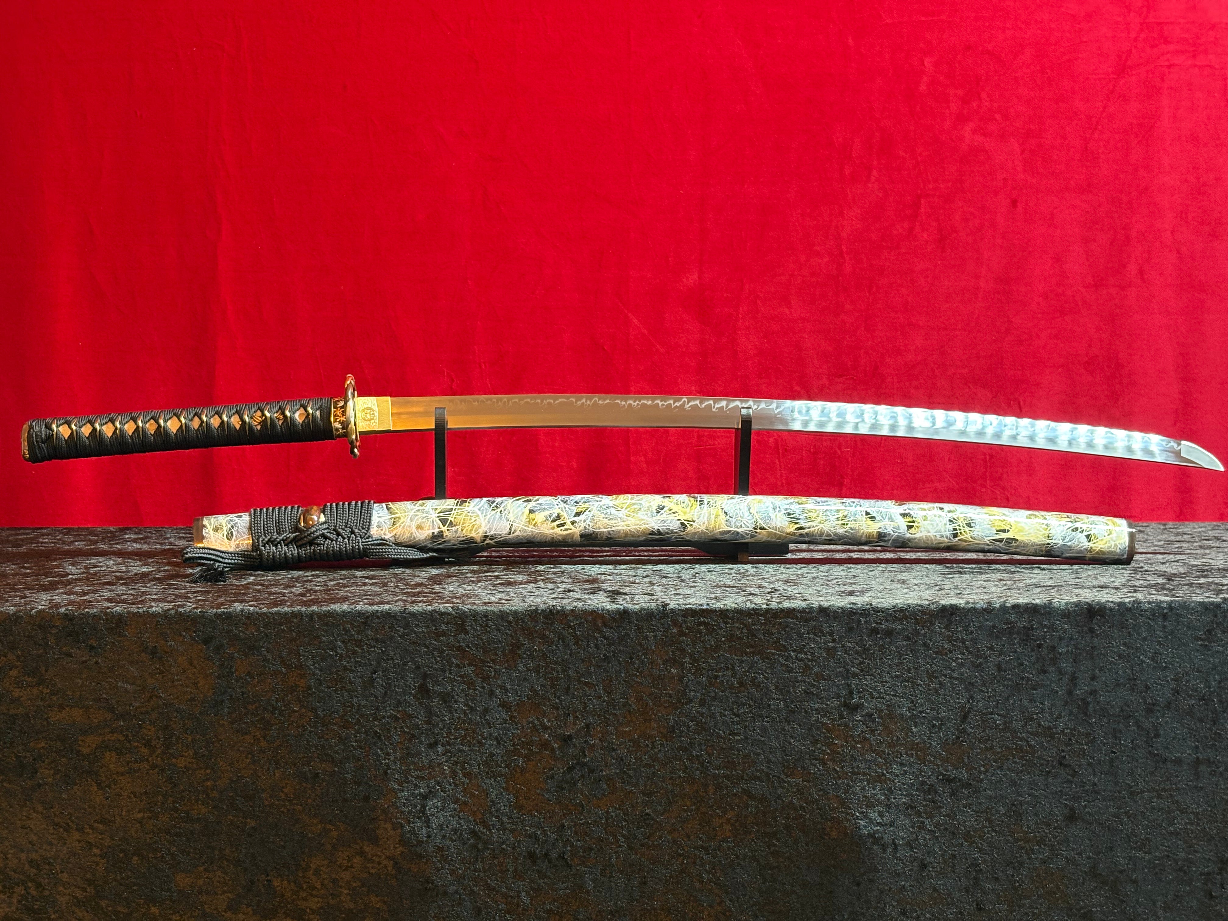 Chained Widow Katana - Handgjort Samurajsvärd i T10-stål