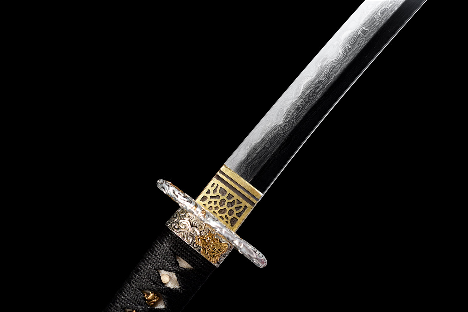 Black Scale Katana – Vikstål, Vågigt Hamon & Handmålad Saya