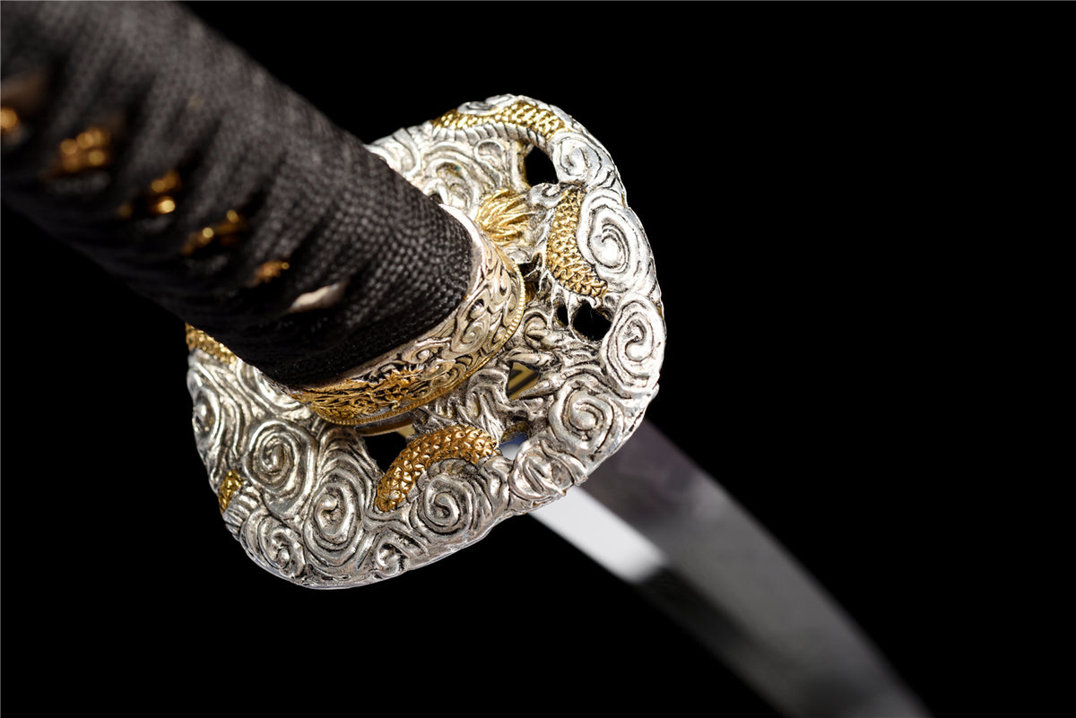 Black Scale Katana – Vikstål, Vågigt Hamon & Handmålad Saya