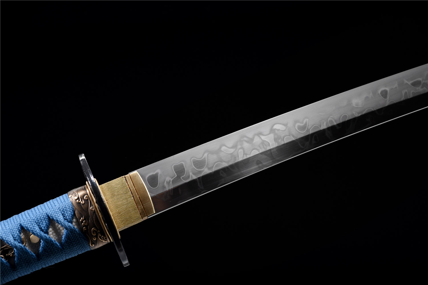Blue Sky Katana – T10-stål med Hitatsura Hamon