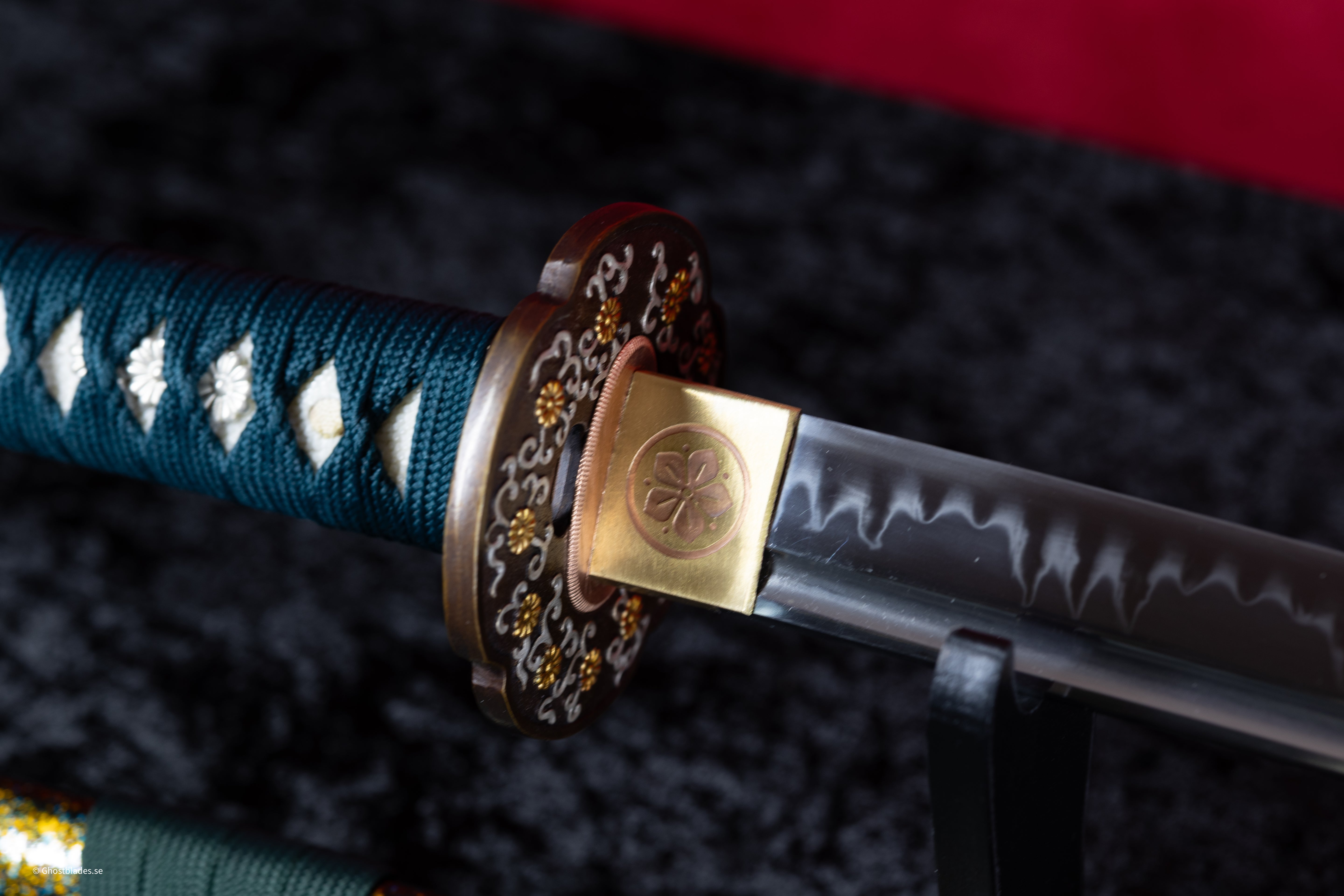 Cut the Noise Katana - Handmade Samurai Sword in T10 Steel