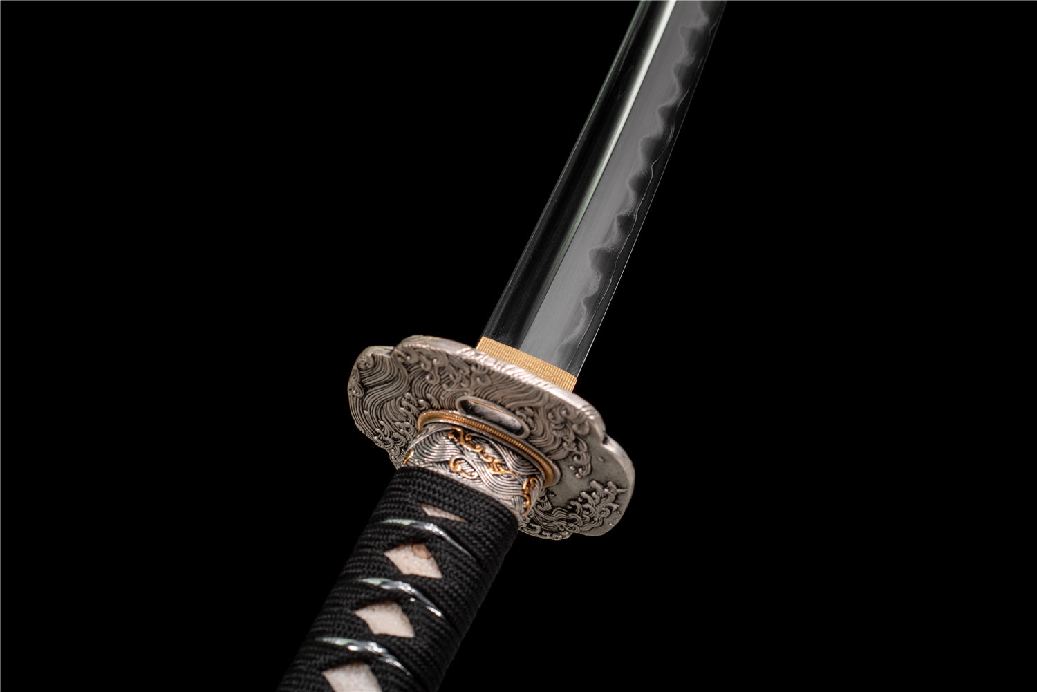 Flow Katana – Tre-delad Sanmai med T10 och Vikstål med Bohi
