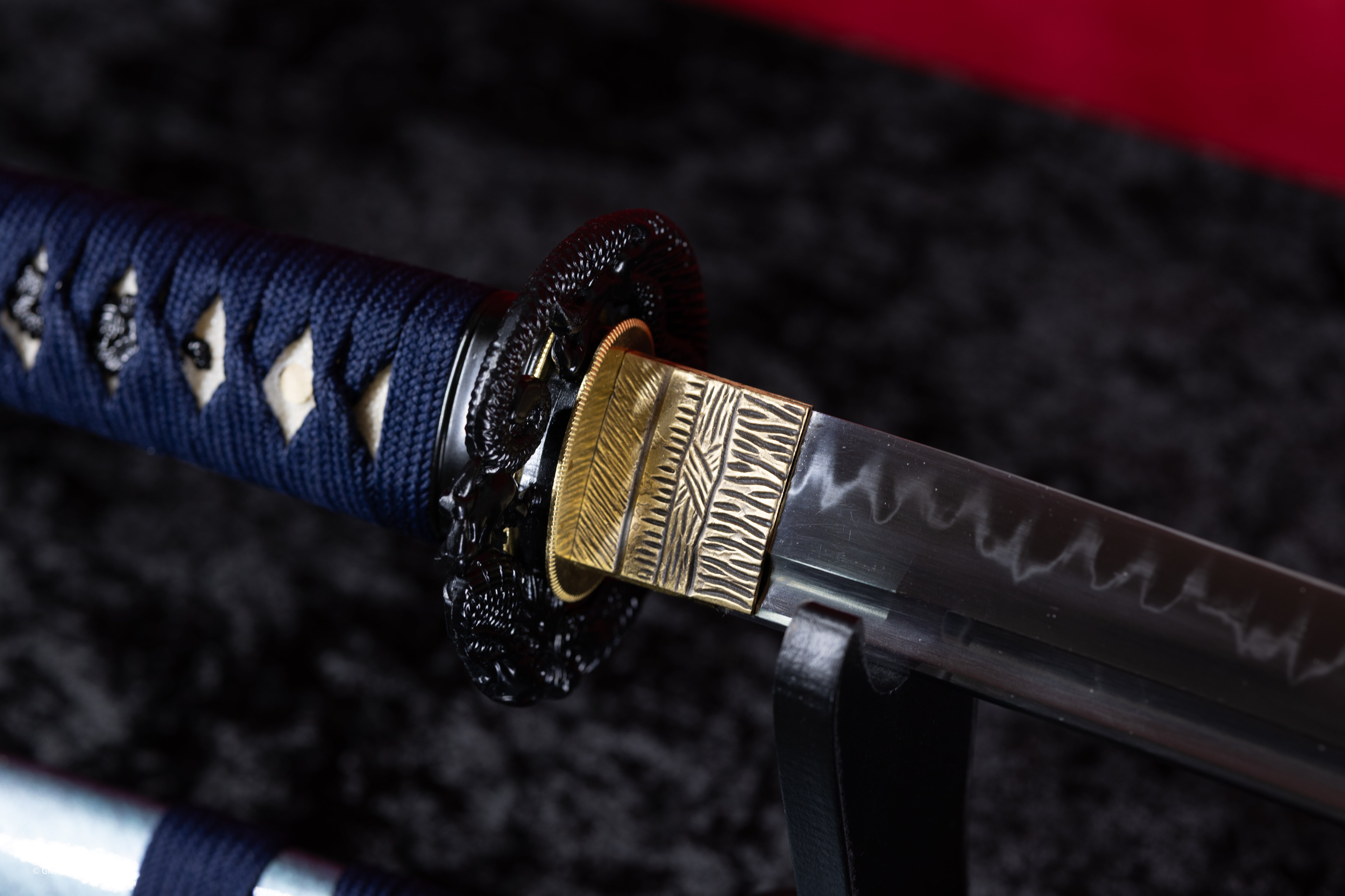 Frost Bone Katana - Handmade Samurai Sword in T10 Steel