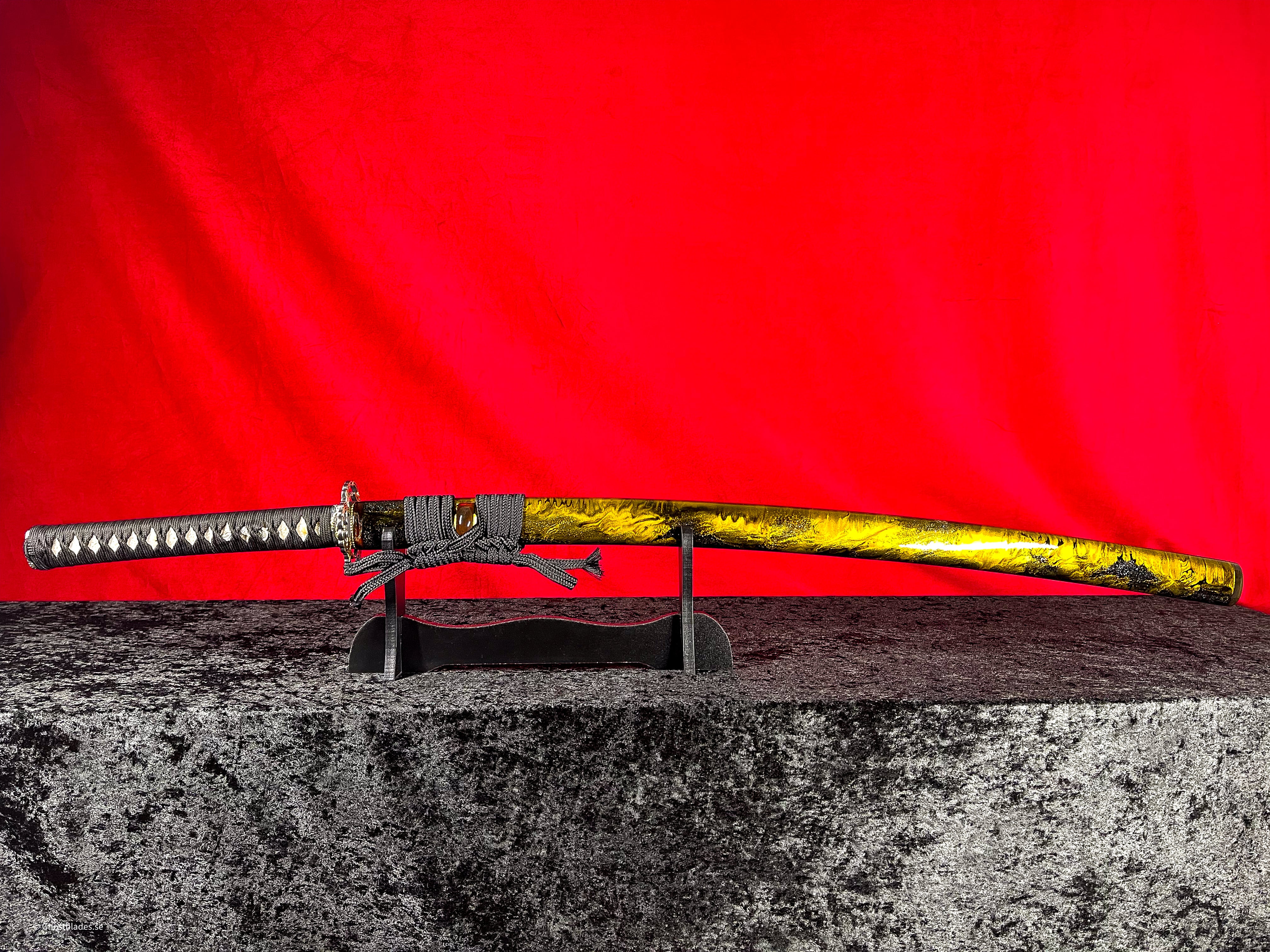 Golden Nebula Katana - Handgjort Samurajsvärd i T10-stål