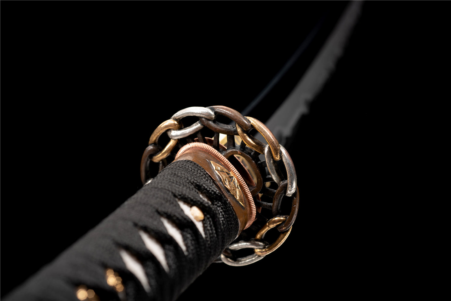Hell Fire Wakizashi – Handgjord Sanmai med Hamon