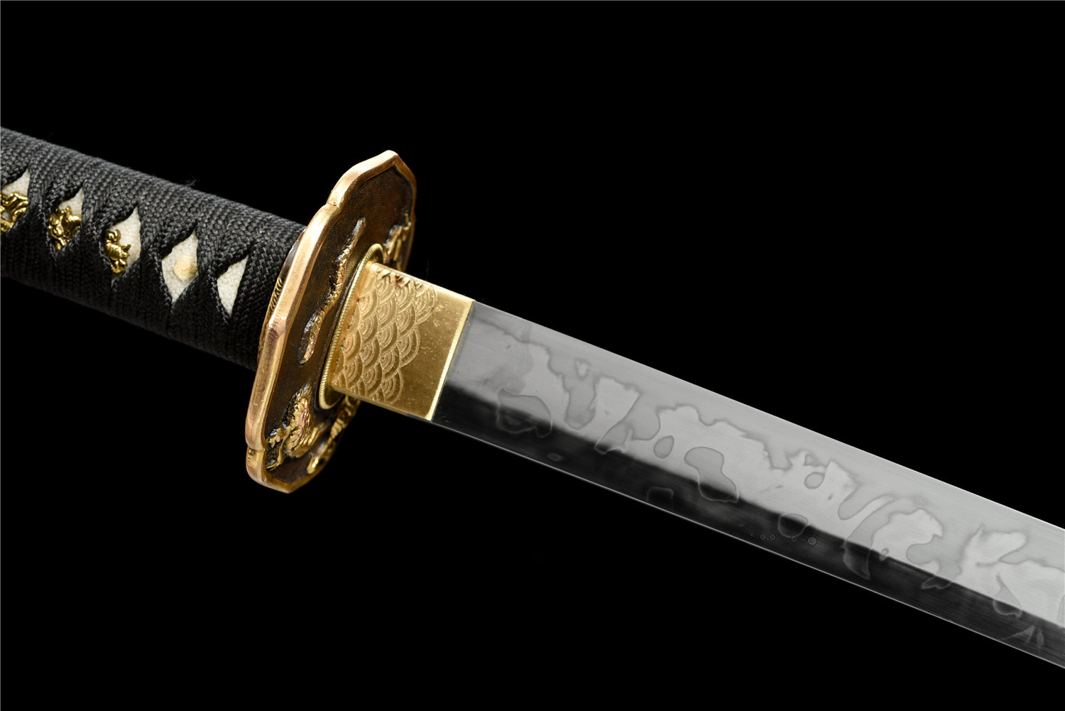 Obsidian Edge Katana – T10-stål med Hitatsura Hamon - Importerad Ebony Saya