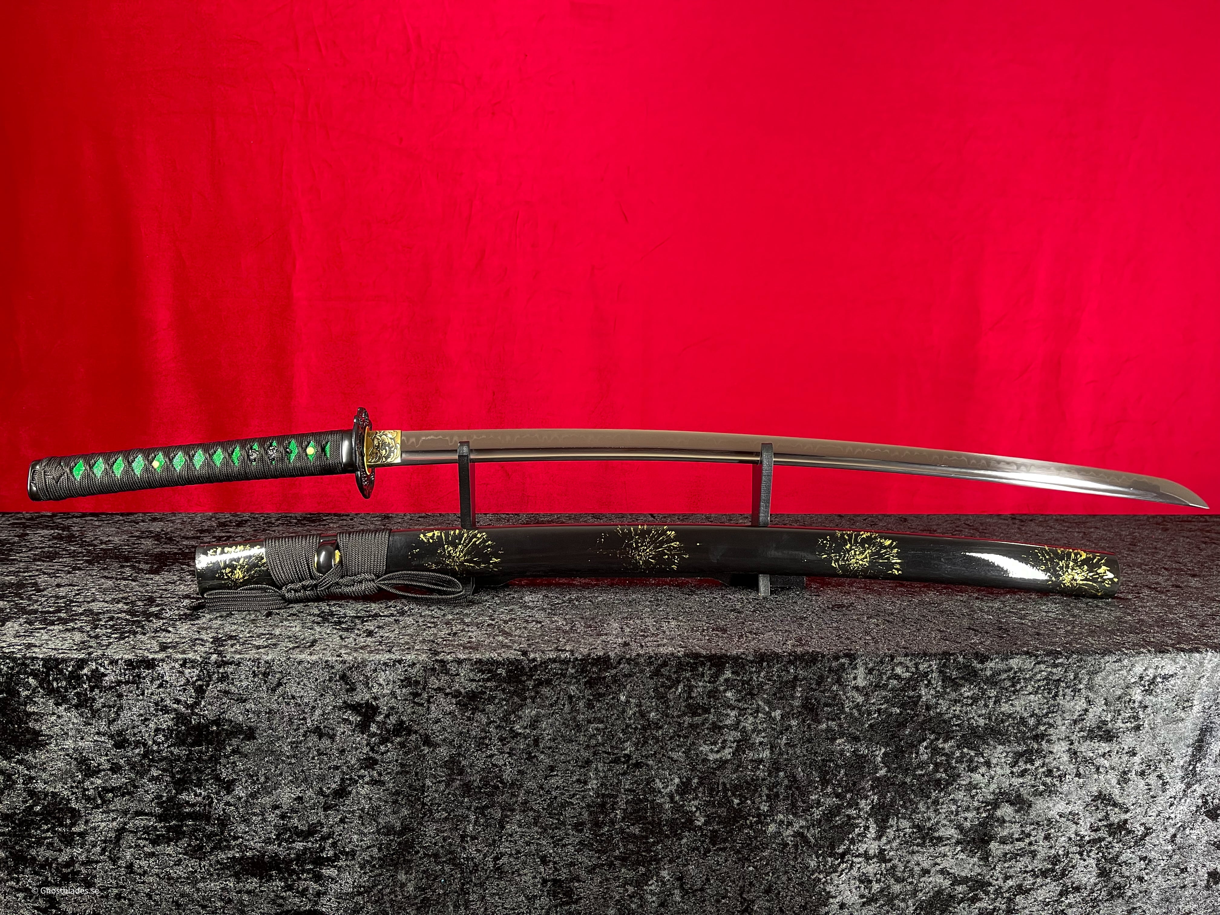The Raven Katana - Handgjort Samurajsvärd i T10-stål