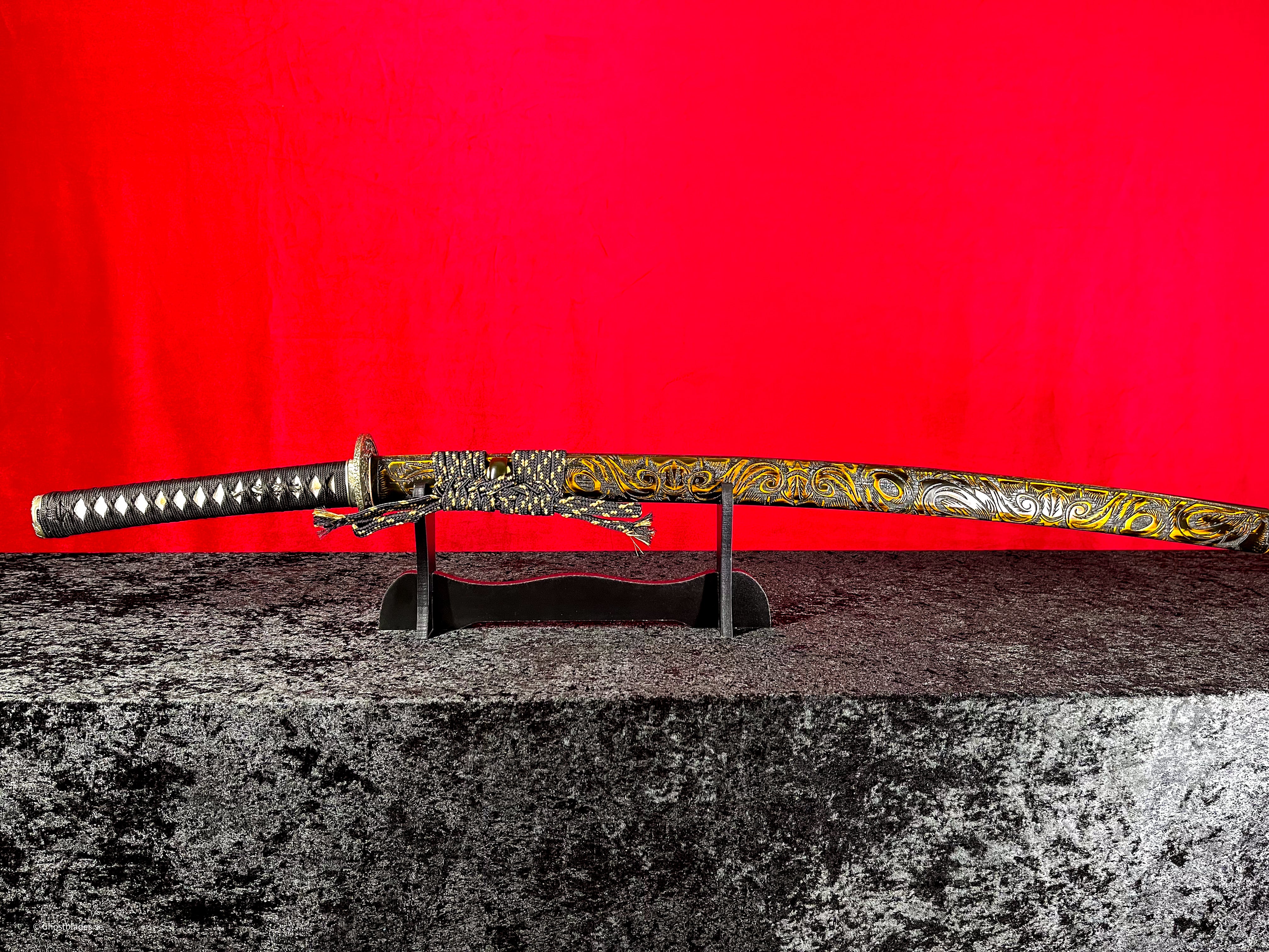 The Usurper Katana - Handgjort Samurajsvärd i T10-stål