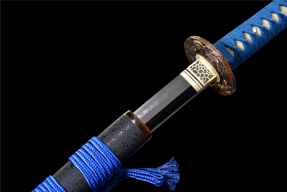 Tora no Kage Katana – T10 Stål med Hamon och Horninlägg