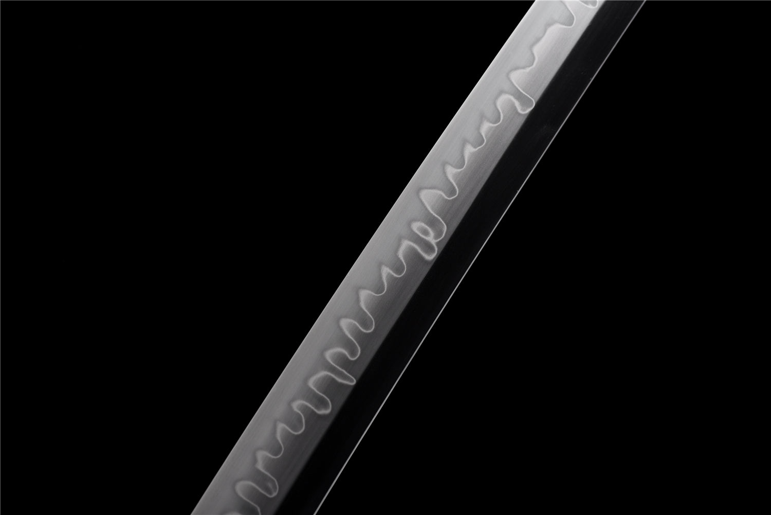 Deep Forest Katana – Lerhärdad T10 med Tre-Toners Finish