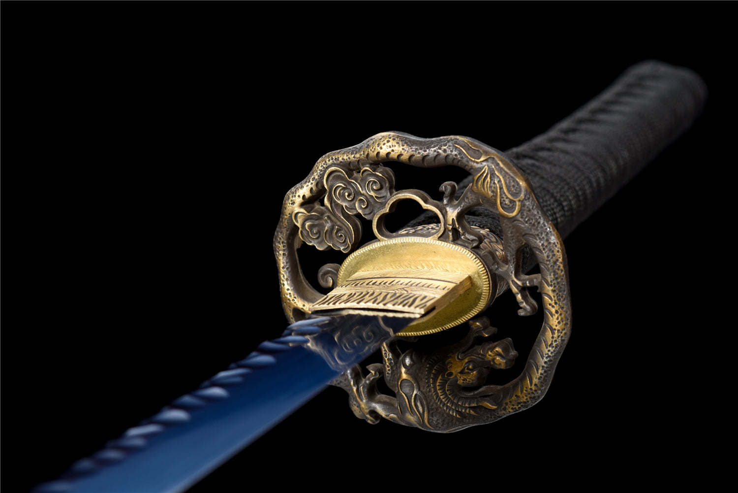 Hidden Gem Katana – Blue blade T10 steel with stone pattern