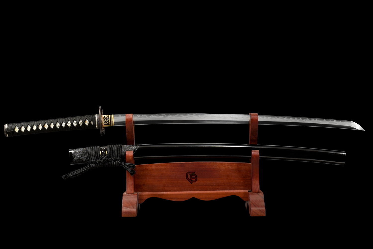 Sting Katana – Folded steel with wavy hamon & exclusive saya