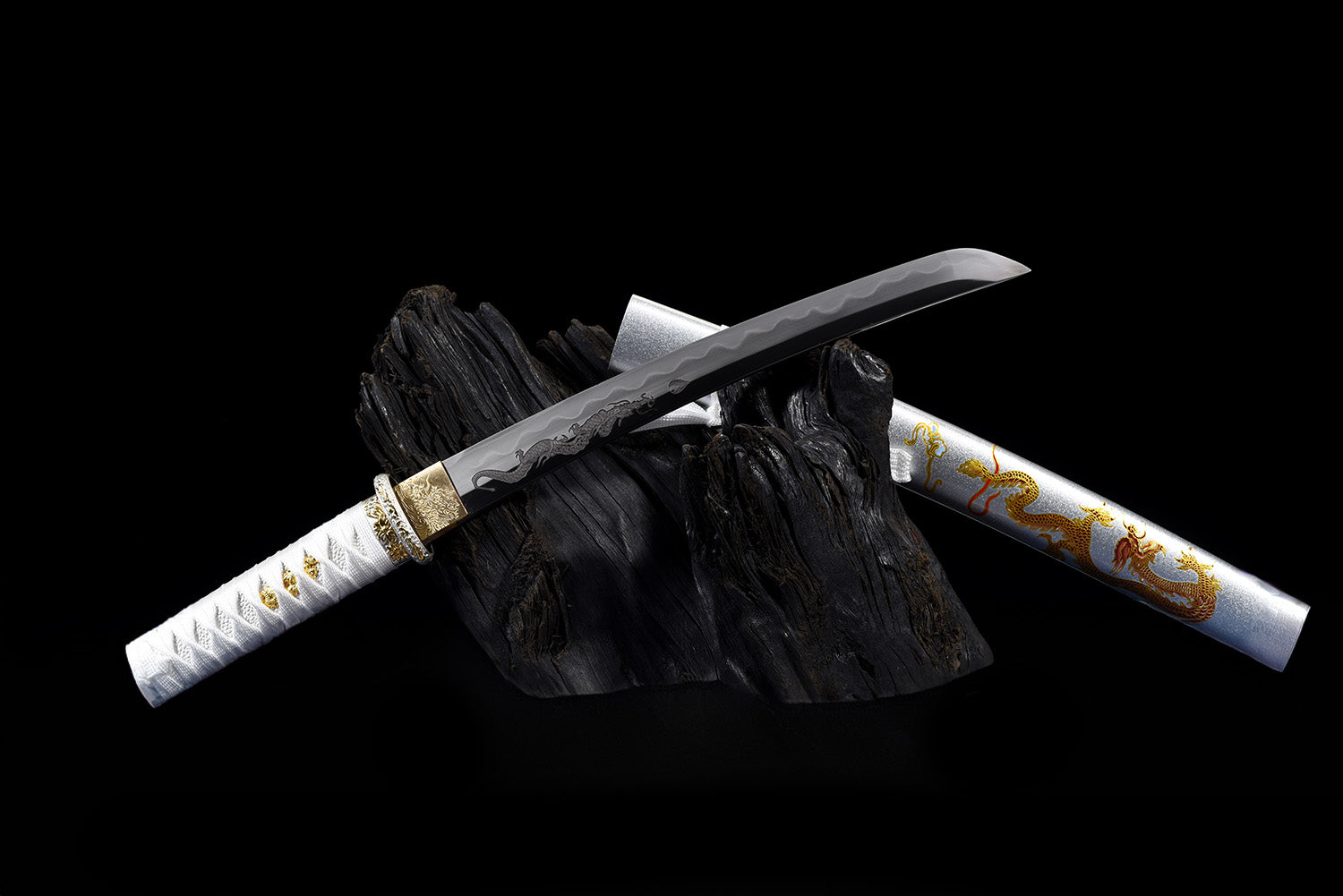 White Fang Tanto