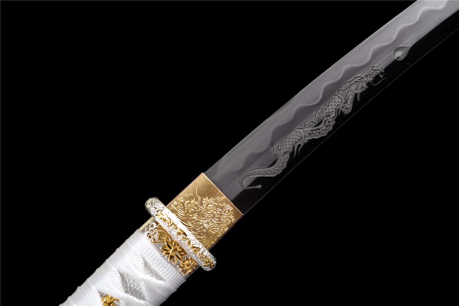 White Fang Tanto